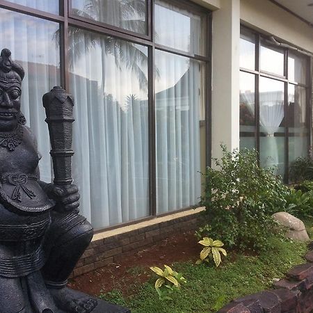 Jepara Indah Hotel Exterior foto